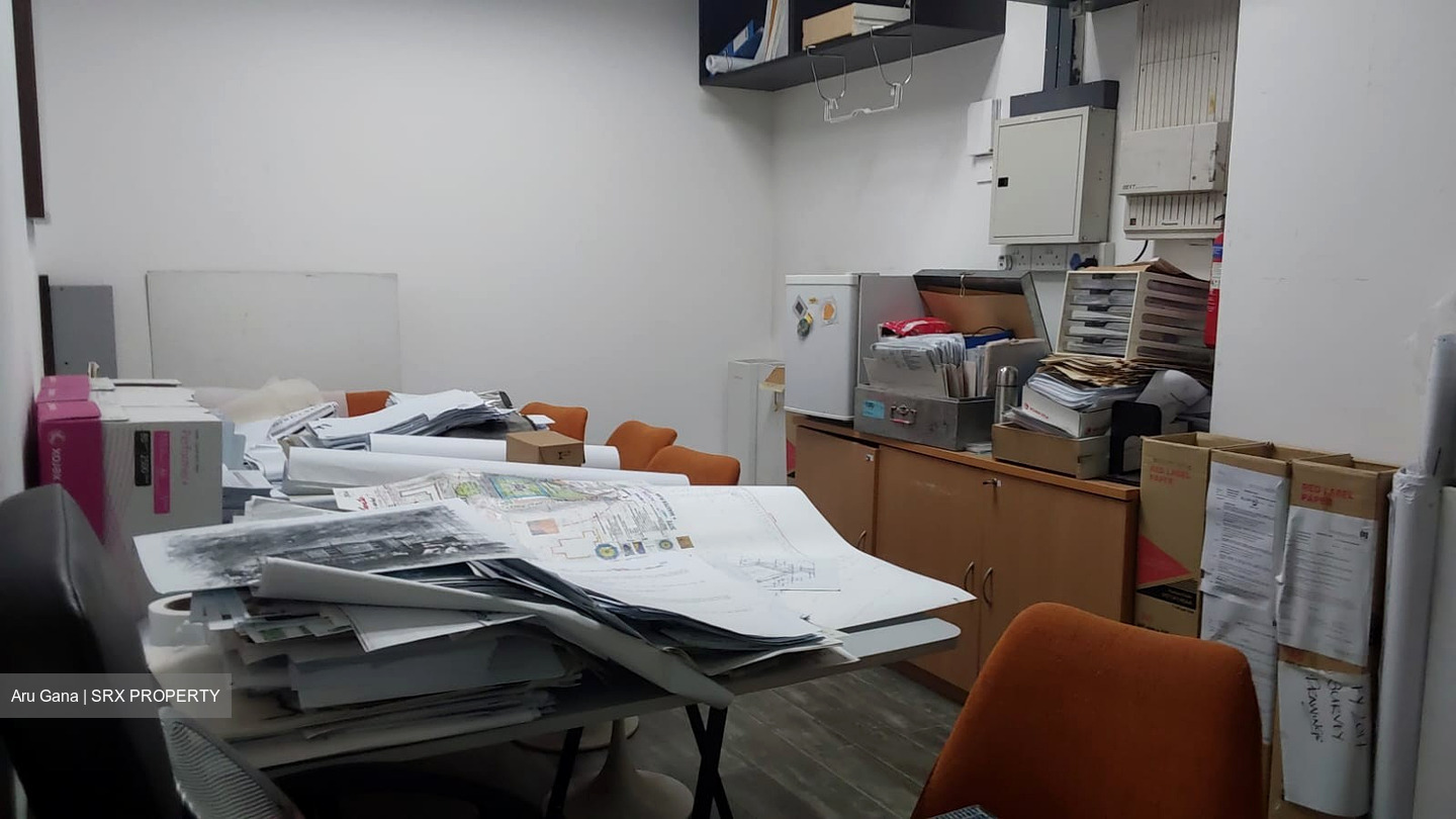 Kembangan Plaza (D14), Office #588731671